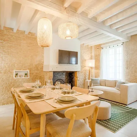 Penzion Maison Unique Avec Jacuzzi Et Sauna En Normandie 4*