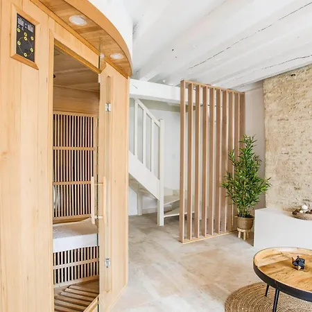 Maison Unique Avec Jacuzzi Et Sauna En Normandie ゲストハウス
